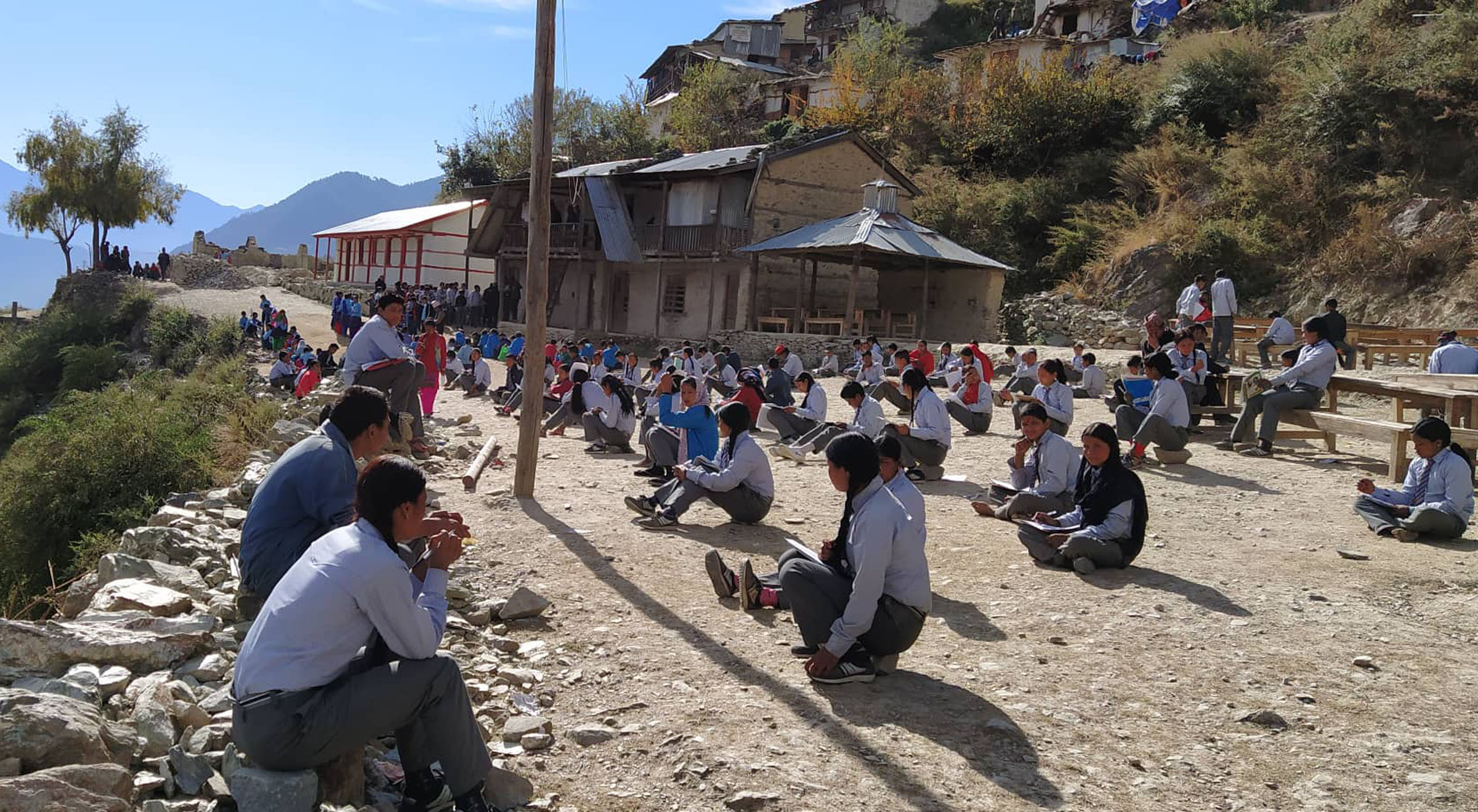 हुम्लामा चिसो बढ्यो, खुल्ला चौरमा परीक्षा