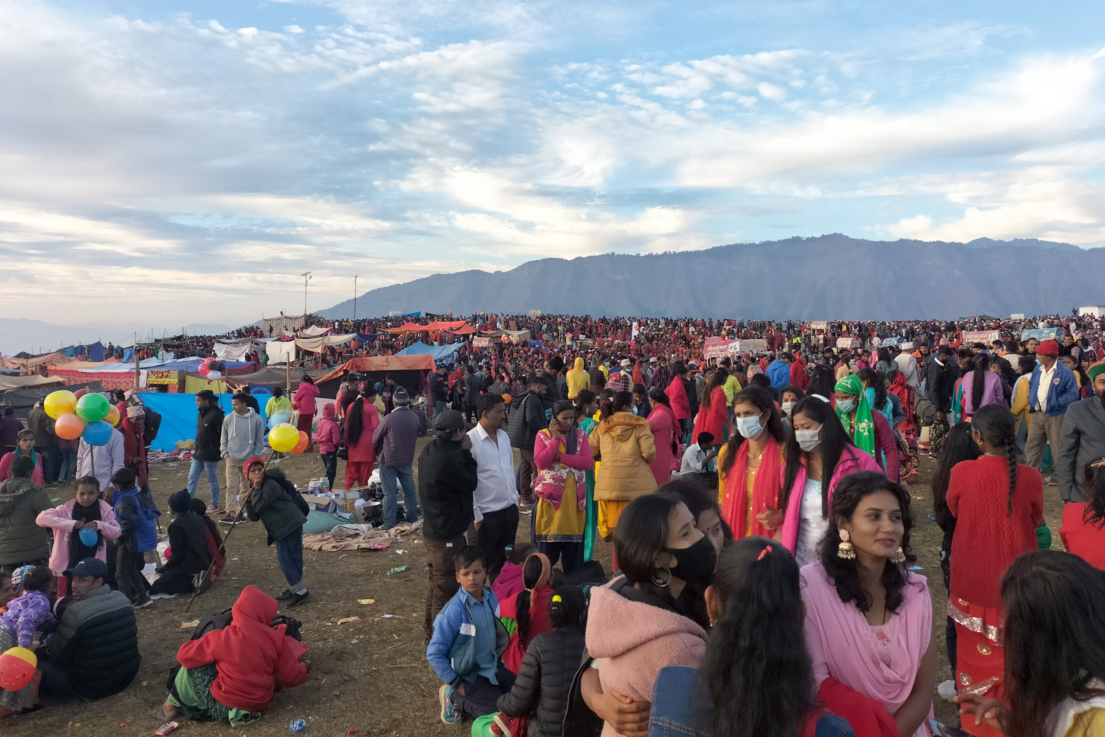 सुदूरपश्चिमका पहाडी जिल्लामा जात्राको रौनक