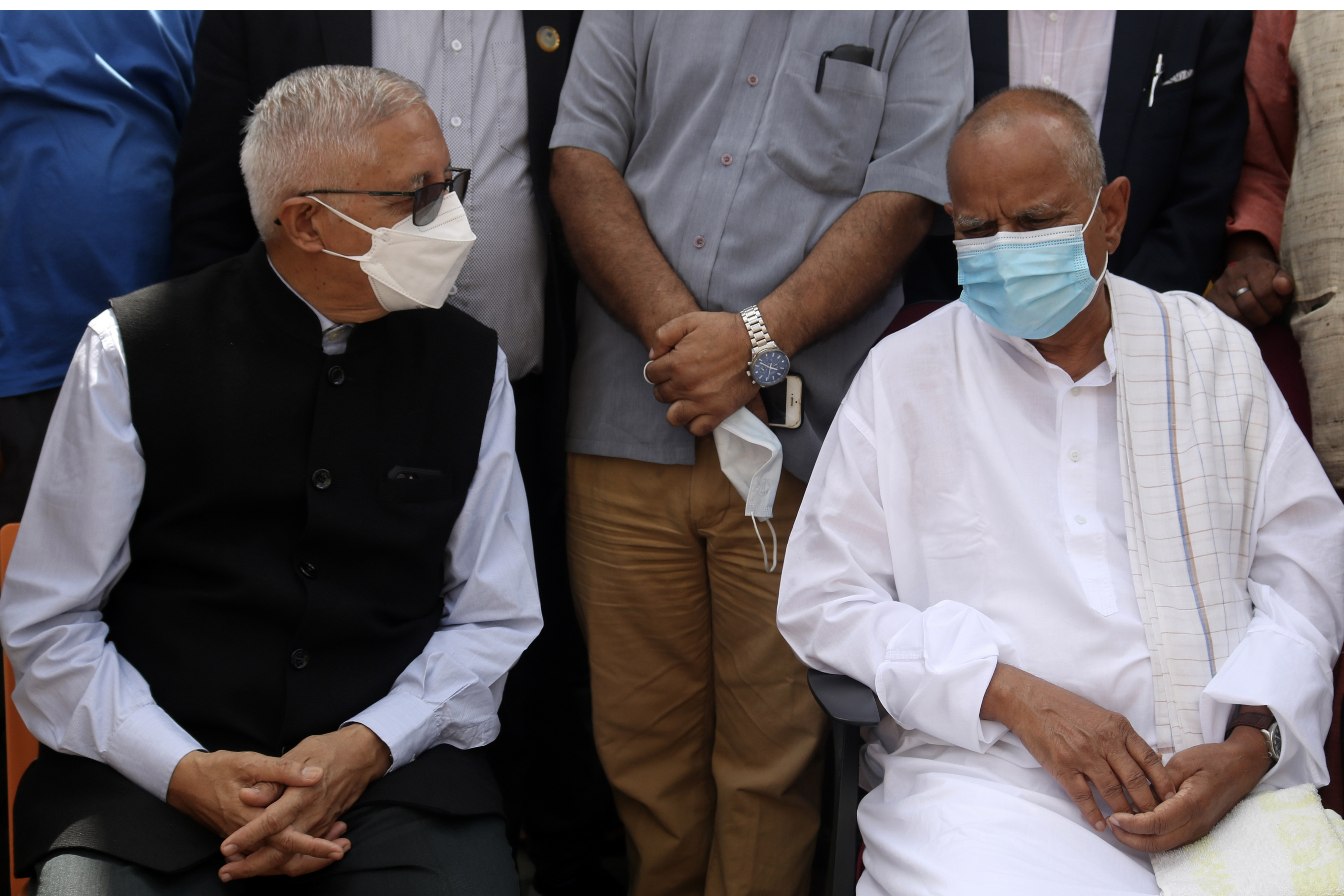 कांग्रेस नेता र मुख्यमन्त्री  पाण्डेद्धारा मेडिसीटी  पुगेर गिरीप्रति श्रद्धाञ्जलि व्यक्त