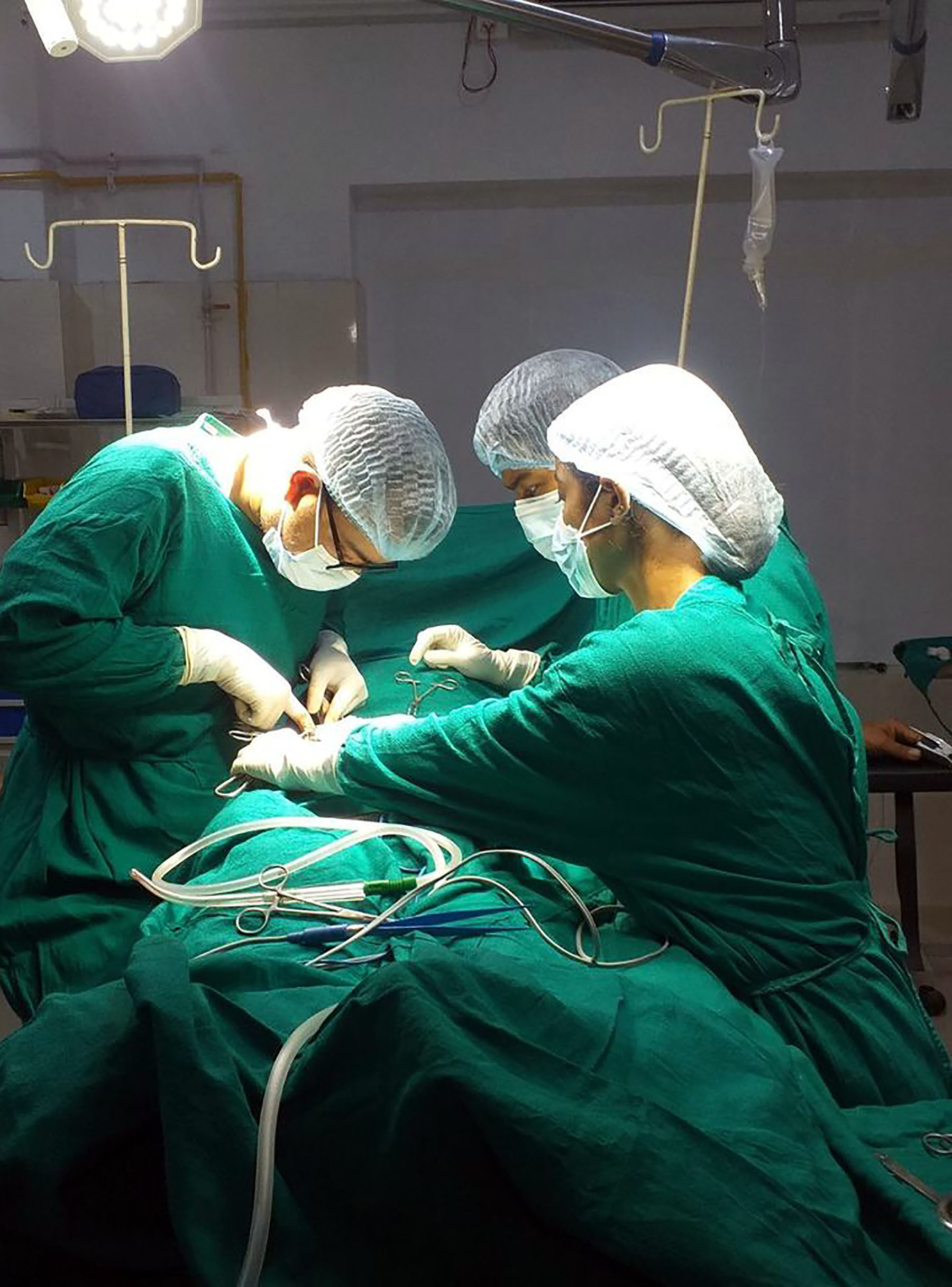 जिपी कोइराला अस्पतालमा हर्नियाको सफल शल्यक्रिया