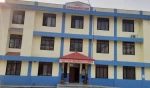 पर्वत : जिल्लामा  विद्यालयमा स्वास्थ्य शिक्षा पढाउँदै पर्वतका स्वास्थ्यकर्मी