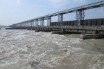 कोशी ब्यारेजका सबै ५६ ढोका खोलिए, सतर्क रहन आग्रह