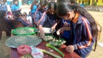 मस्यौरा बनाउँदै विद्यार्थी