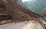 नारायणगढ–मुग्लिन सडक : वर्षाभरि पहिराको जोखिम