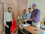 पर्वतको जलजलामा स्थानीय जातका गाई र हालगोरू पाल्ने कृषकलाई अनुदान वितरण