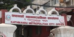 सडकमा निर्माण सामग्री छाड्नेलाई कारबाही गर्ने काठमाडौँ महानगरको चेतावनी