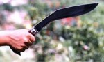 खुकुरी प्रहार गरेको अभियोगमा तीनजना पक्राउ