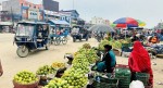 बजार व्यवस्थित नहुँदा सडकमै आँप किनबेच