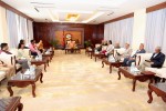 सत्तारुढ दलको बैठकः राष्ट्रिय मुद्दामा एक ढिक्का भएर प्रस्तुत हुने निष्कर्ष