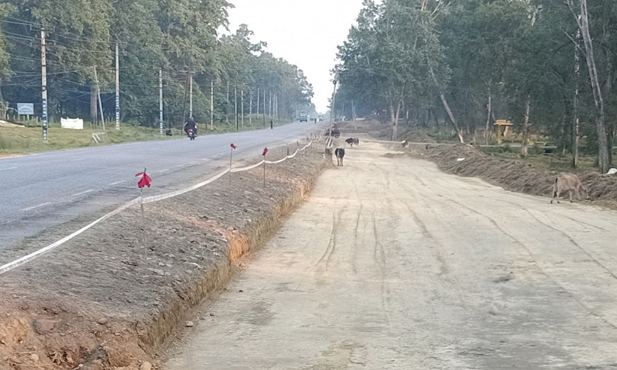 निर्माणस्थल छाड्दै नारायणगढ–बुटवल सडकमा कार्यरत कामदार