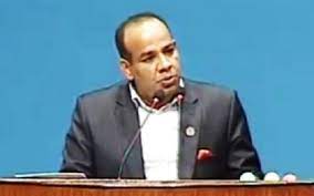 कांग्रेस नेता आचार्यबाट रसुवा र नुवाकोटका अस्पताललाई भेन्टिलेटर सहयोग