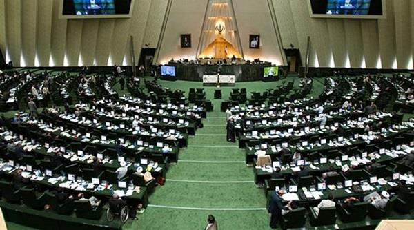 इरानका नयाँ मन्त्रीको नामावली संसद्बाट पारित