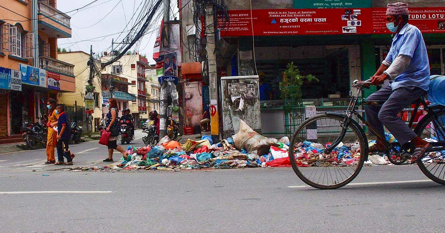 काठमाण्डौ उपत्यकाबाट दुई हप्तादेखि थुप्रिएको फोहोर आजदेखि उठ्दै