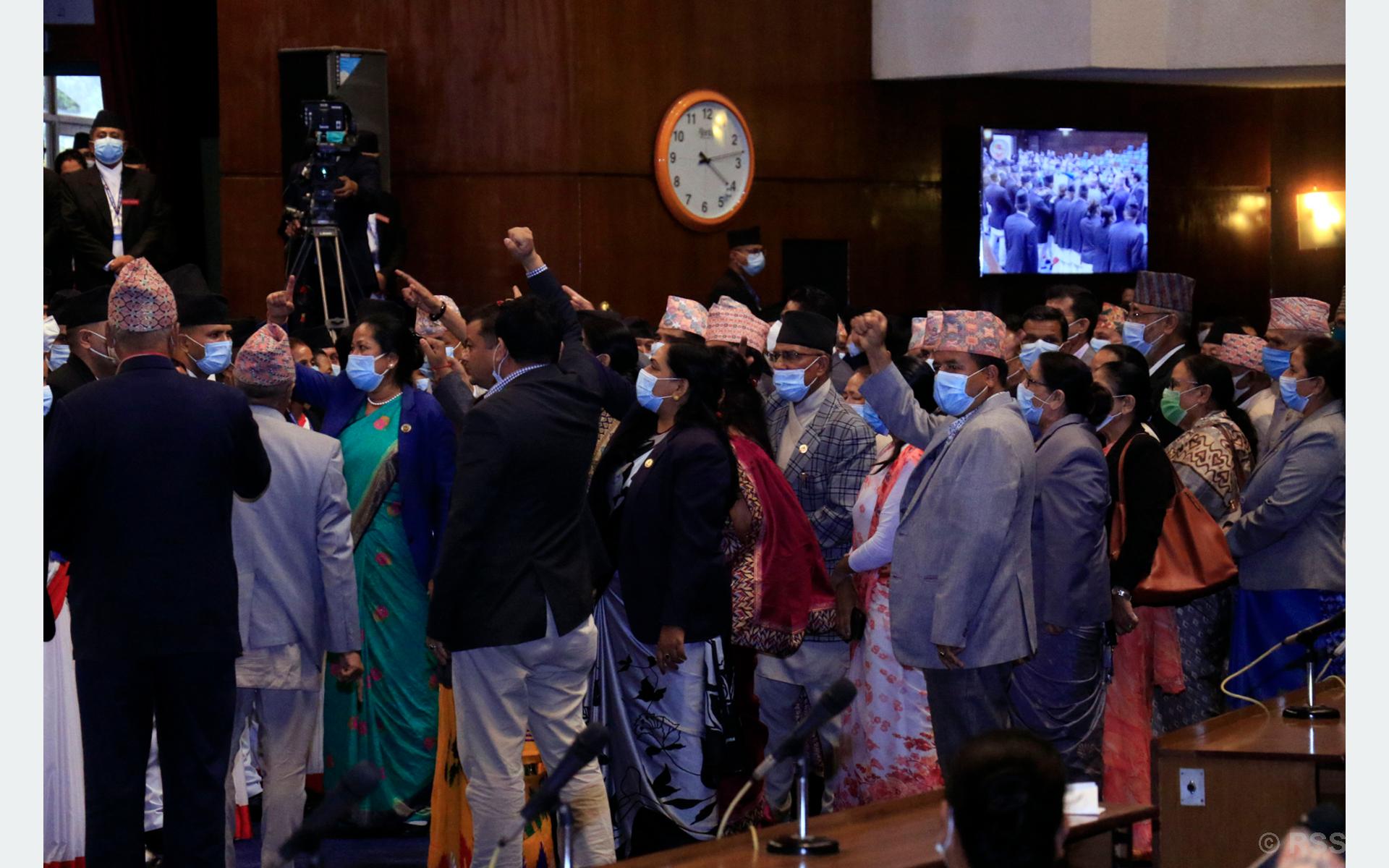 एमालेको विरोधकाबीच राष्ट्रियसभामा राजनीतिकदल सम्बन्धी अध्यादेश पेश