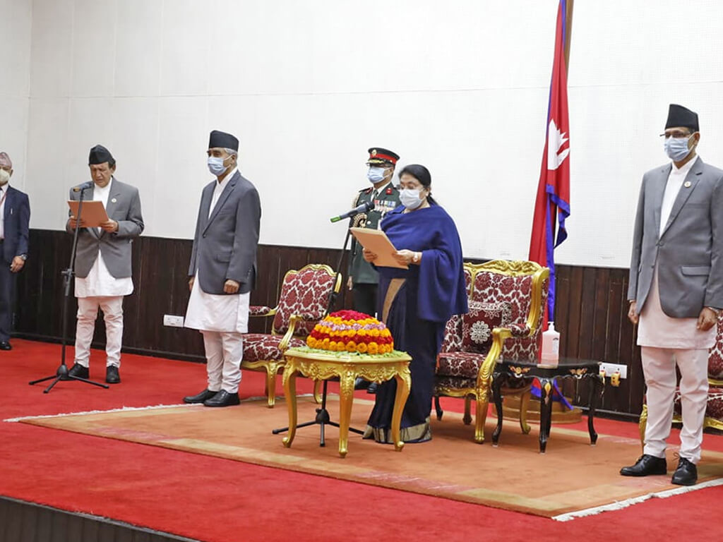 परराष्ट्रमन्त्री खड्काद्वारा शपथ