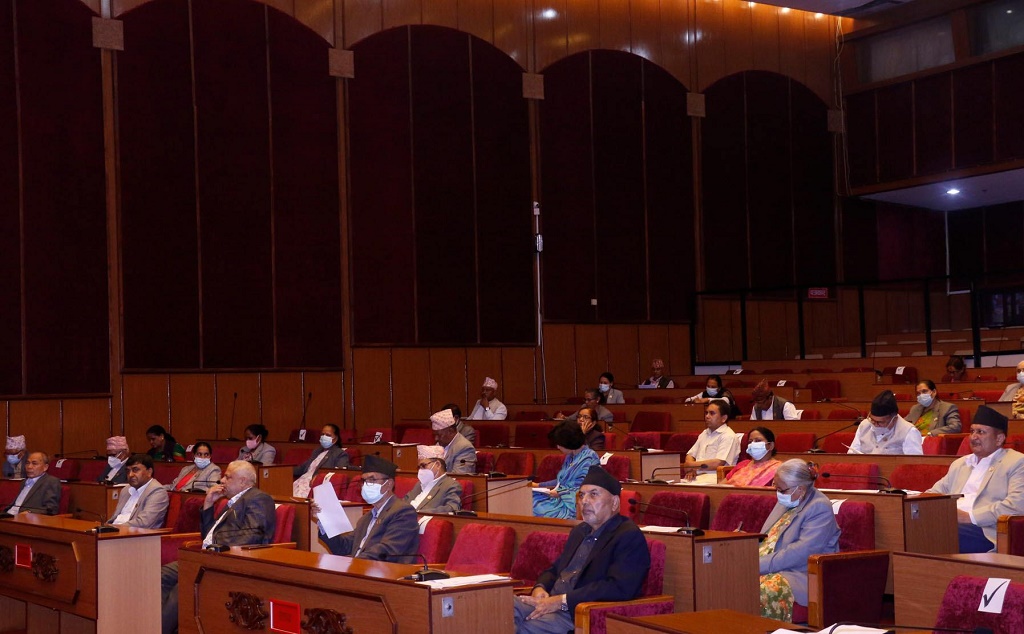 दुई विधेयक टेबुल