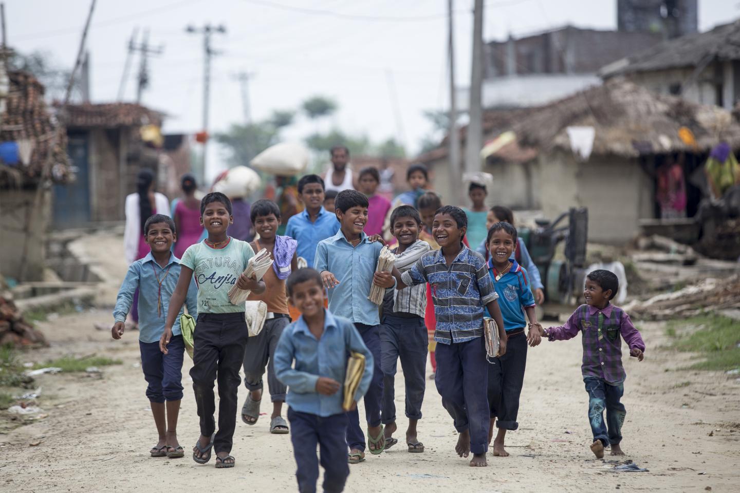 दुई हजार विद्यार्थी जीर्ण भवनमा ज्यान जोखिममा राखेर पढ्दै