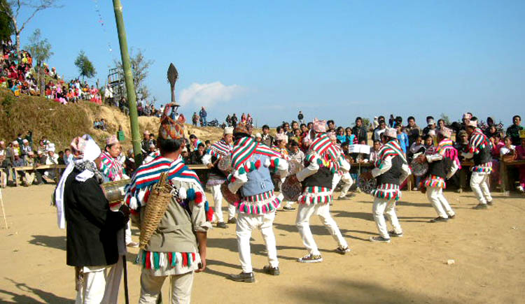 पूर्वमा  लिम्बू समुदायले चासोक तङ्नाम मनाउँदै