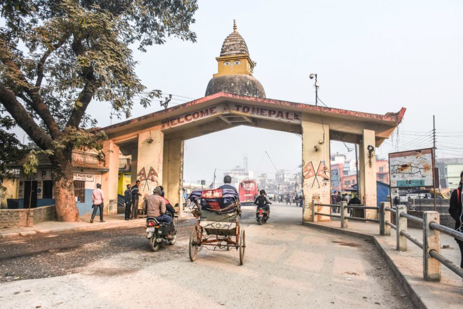 कैलालीमा सीमामै कोरोना परीक्षण र खोप