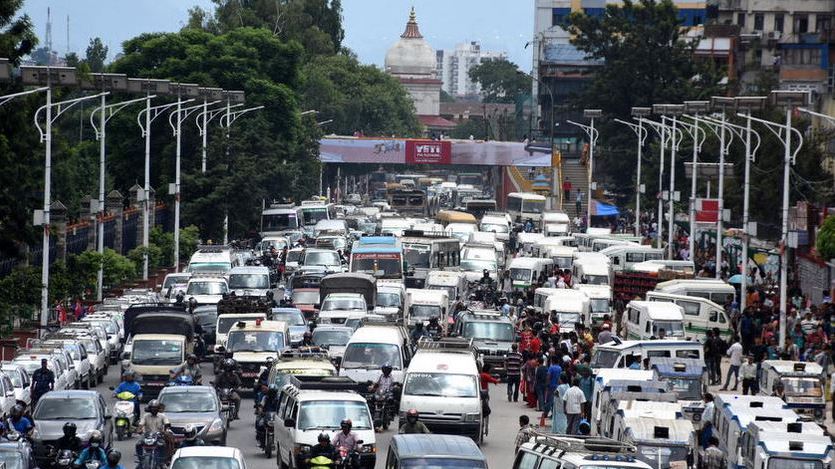 उपत्यकामा निजी सवारीसाधनमा हट्यो जोरबिजोर