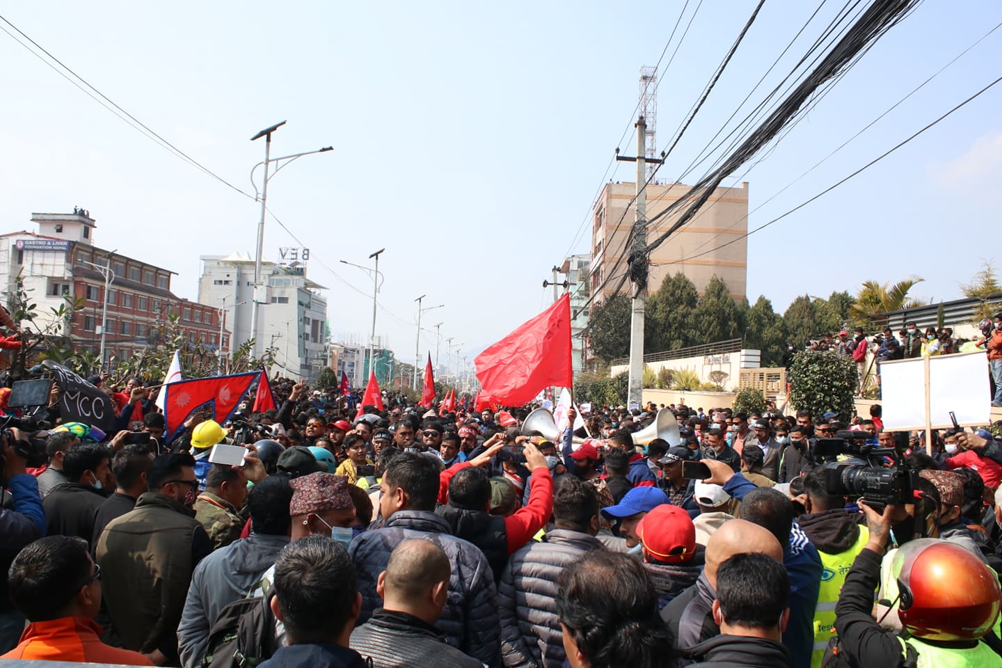 एमसीसीविरुद्ध बानेश्वरमा प्रदर्शन, साढे दुई हजार प्रहरी परिचालन (तस्बिरहरू)