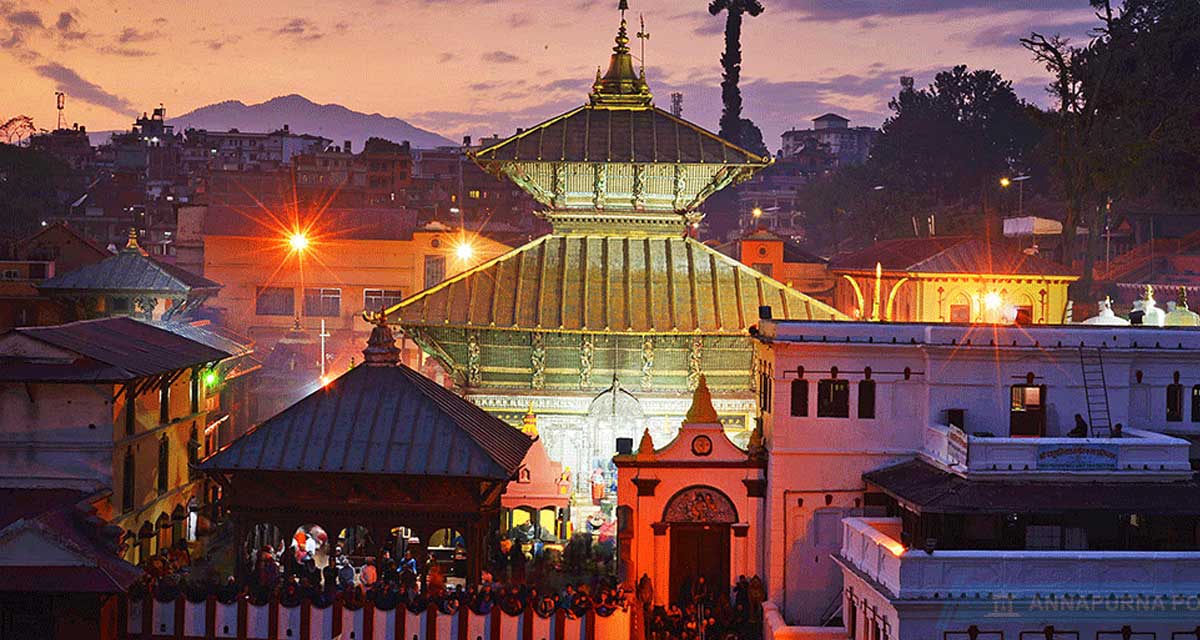 महाशिवरात्रिमा हेलिकोप्टरबाट पुष्प वृष्टि