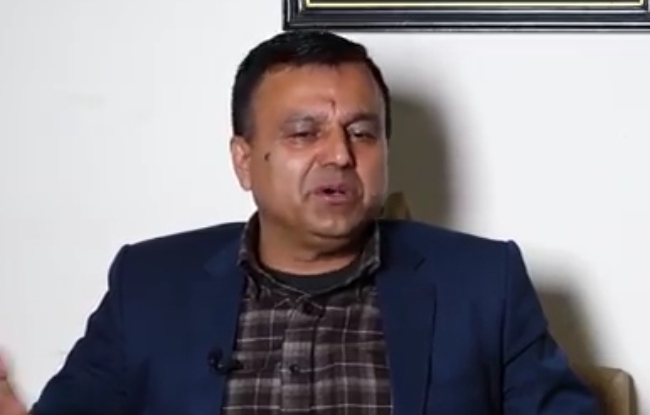 निजामती कर्मचारी युनियनको अध्यक्षमा अधिकारीकाे उम्मेदवारी घोषणा