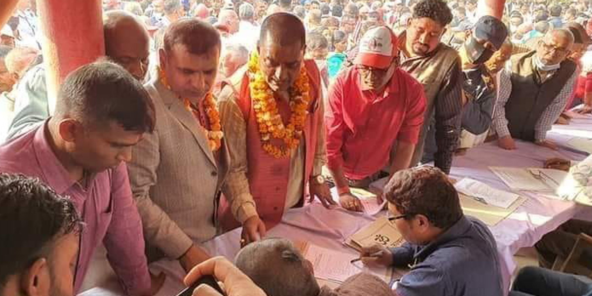 कांग्रेस : धनुषामा मतदान अझै जारी, ७५ प्रतिशत मत खस्यो