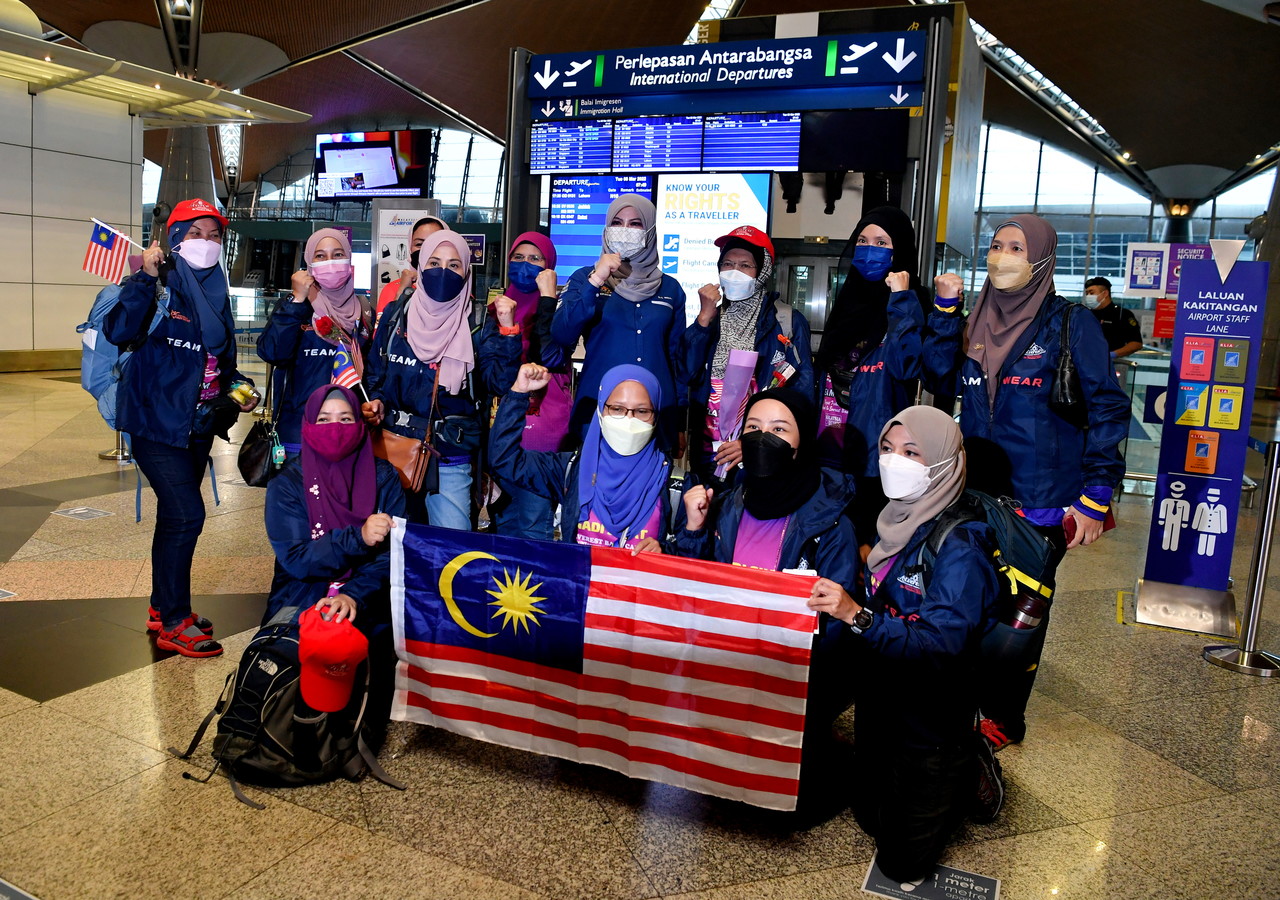 १५ मलेसियाली महिला सगरमाथा आधार शिविरको लागि आज नेपाल आउँदै