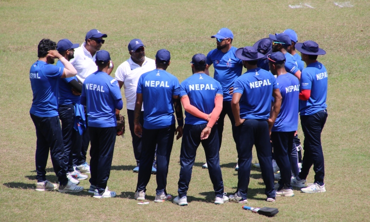 नेपालले श्रीलङ्का पुलिसलाई दियो ३ सय ३२ रनको लक्ष्य, ४ खेलाडीले अर्धशतक बनाए