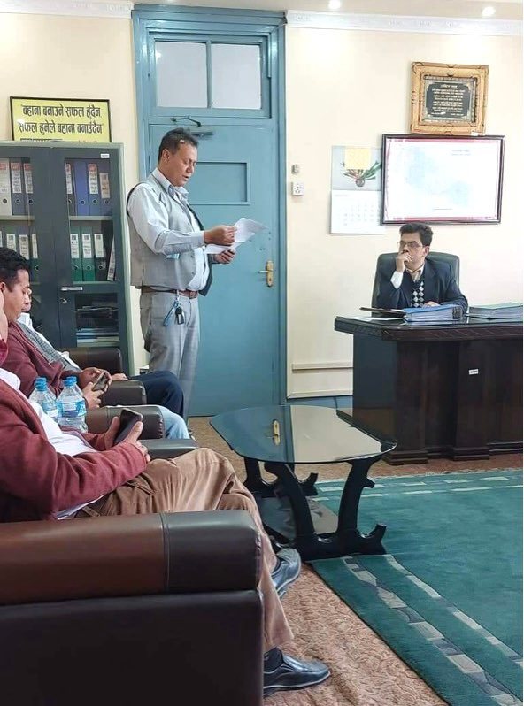 नेपाल ट्रक यातायात ब्यवसायी महासङ्घद्वारा ज्ञापनपत्र