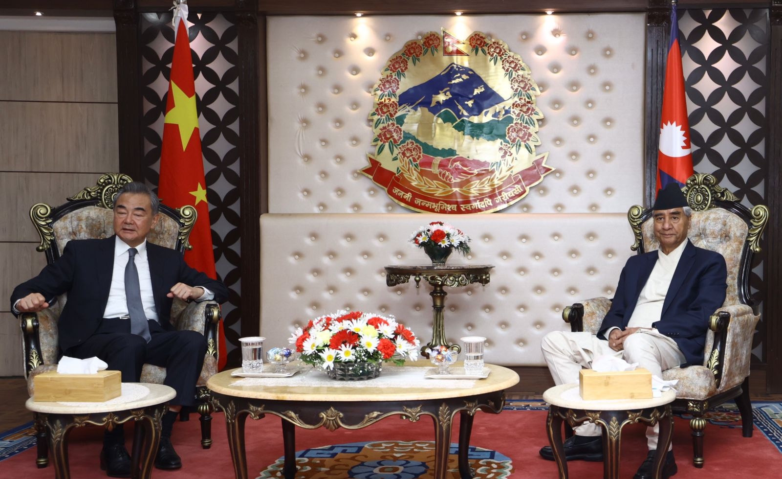 प्रधानमन्त्रीसँग चिनियाँ परराष्ट्रमन्त्री वाङको भेटवार्ता