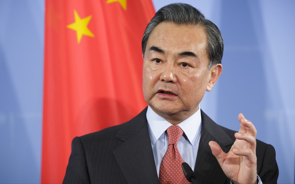 'यी'ले आज बिहानै ओली र प्रचण्डलाई भेट्ने