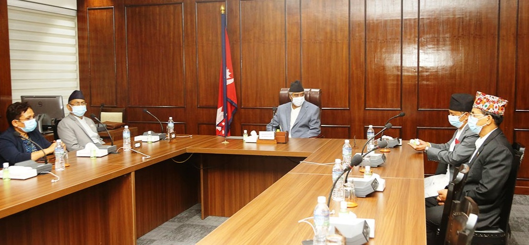 मन्त्रिपरिषद बैठक सुरू