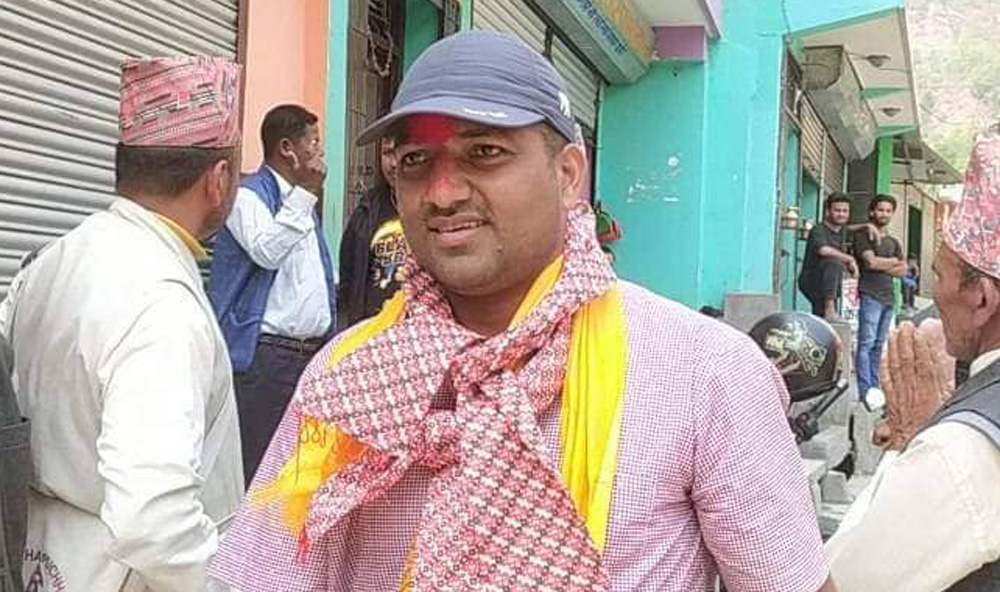 जलजला गाउँपालिका प्रमुखमा आचार्यको उम्मेदवारी 