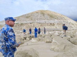 मुस्ताङमा  सात पुल बगाउँदा डेढ करोडभन्दा बढीको क्षति