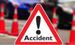 बस र ट्रक ठोक्किँदा १० यात्रु घाइते