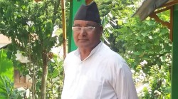 प्रजातन्त्र प्राप्तिका निम्ति कात्रो बाँधेर  आन्दोलनमा होमिएका गौतम