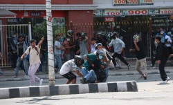 घाइते प्रदर्शनकारीको उद्धारमा महानगर प्रहरी, मेयर बालेनको निर्देशनमा टोली खटियो