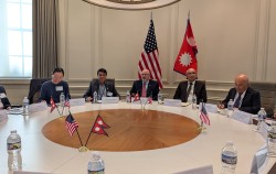 नेपालमा ढुक्क भएर लगानी गर्न अन्तर्राष्ट्रिय लगानीकर्तालाई  अर्थमन्त्रीको अनुरोध