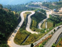 पहिरोले पुनःअवरुद्ध भयो बिपी राजमार्ग