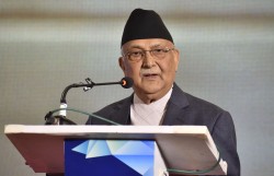 संविधानअन्तर्गत शपथ खाएर संसद्मा संविधान मान्दिनँ भनिनु इमानदारिताको खडेरी होः प्रधानमन्त्री