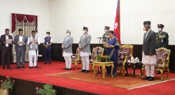 नवनियुक्त मन्त्रीद्वारा शपथ ग्रहण