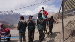  मुक्तिनाथमा सशुल्क घोडा र स्टेचर सुविधाले दर्शनार्थीलाई सुविधा