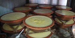 आलेखःअसार १५ को पहिचान : दही र चिउरा