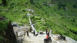 दुई करोड ३१ लाखमा बन्यो झोलुङ्गे पुल