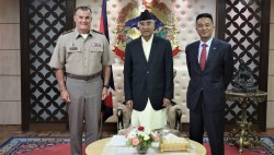 अमेरिकी सेनाका कमाण्डरद्वारा प्रधानमन्त्रीसँग शिष्टाचार भेट