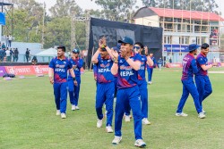 गुजरातविरुद्ध नेपालको राम्रो सुरुवात