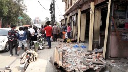 गौशालामा अतिक्रमण गरी बनाएका संरचना भत्कायो महानगरले