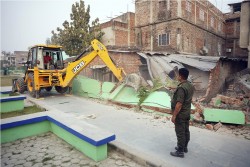 घर टहरा हटाउन सुरु